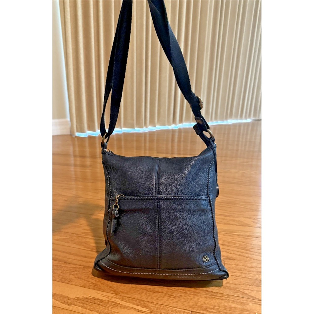 The Sak Iris Crossbody Shoulder bag Black Leather Purse handbag 10x11x3 **